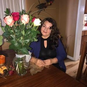 Meet your Posher, Mari-chelo